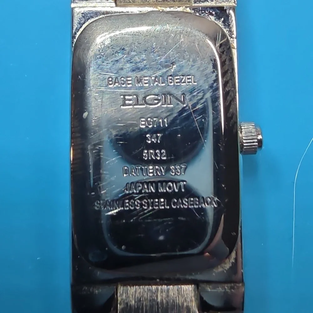 Womans Elgin Stanless Steel Mother Of Pearl W Blue Diamond Watch - Picture 4 of 4
